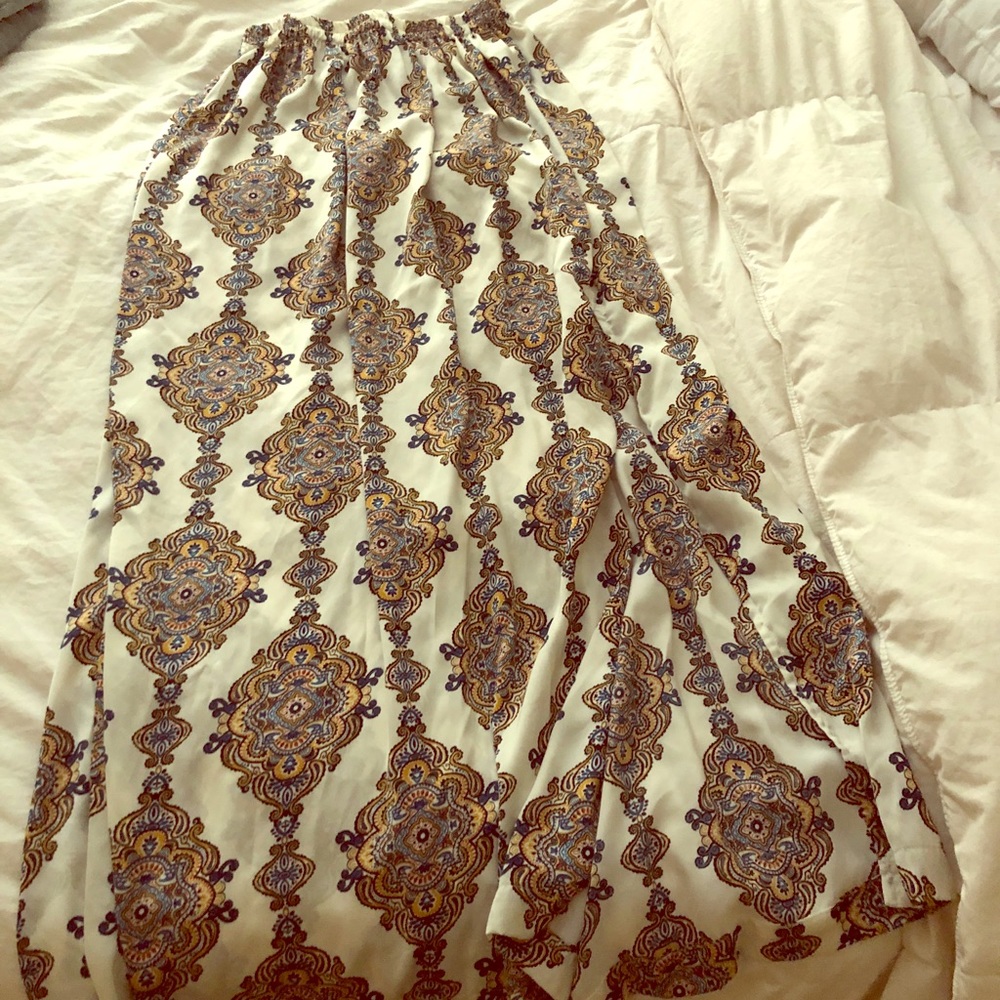 Maxi skirt